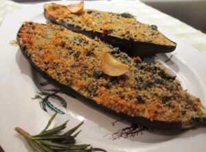 Aubergines met een kruidig korstje