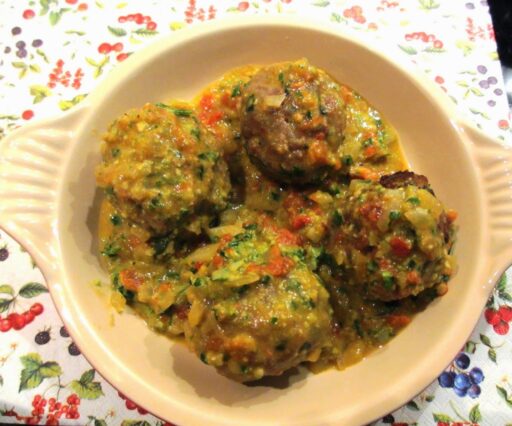 Albondigas con picada
