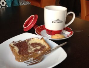La Baguette marmercake met Whittington thee