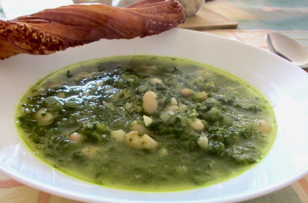 Bonensoep met spinazie en Parmezaanse kaas
