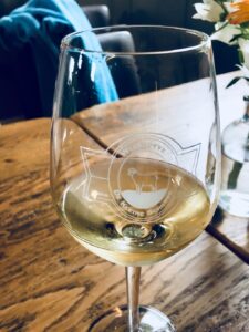 Wijnhoeve De Kleine Schorre glas