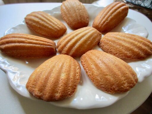 Madeleines naar recept van Cees Holtkampx