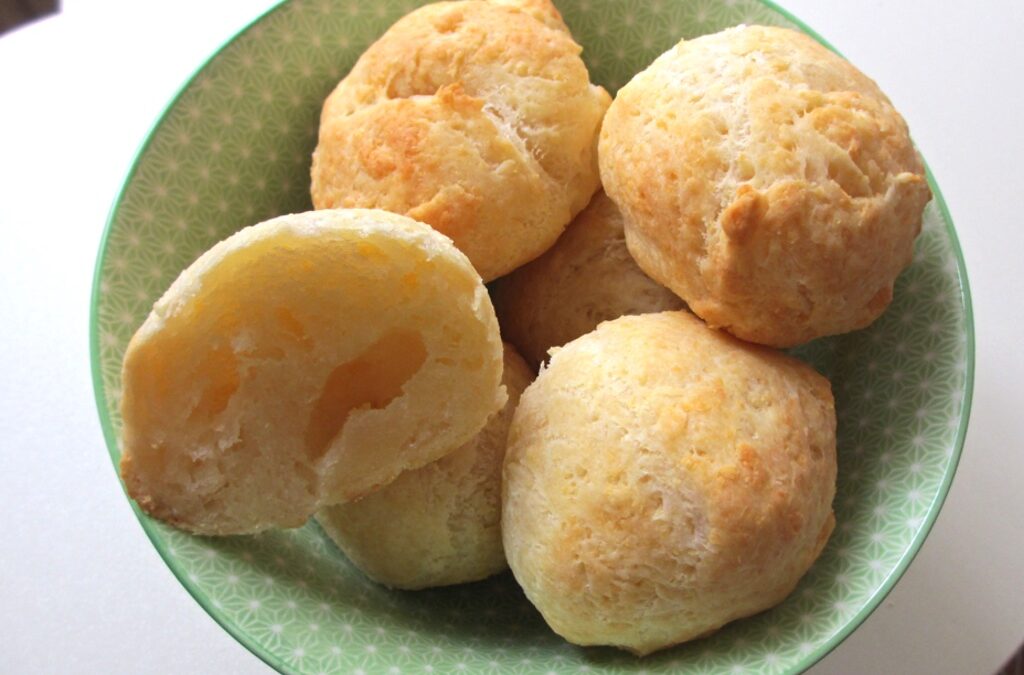 Pão de queijo of Braziliaanse kaasbolletjes