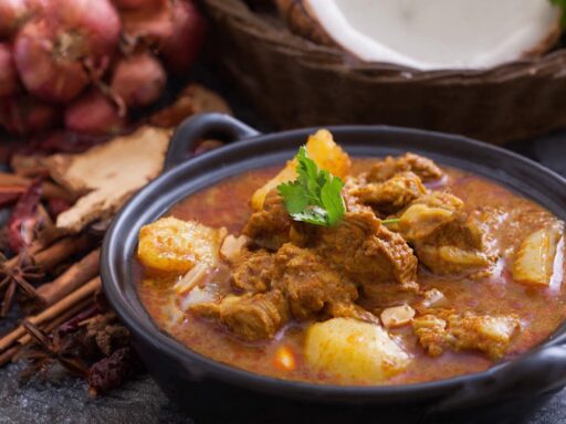 Massamancurry met biefstukreepjes