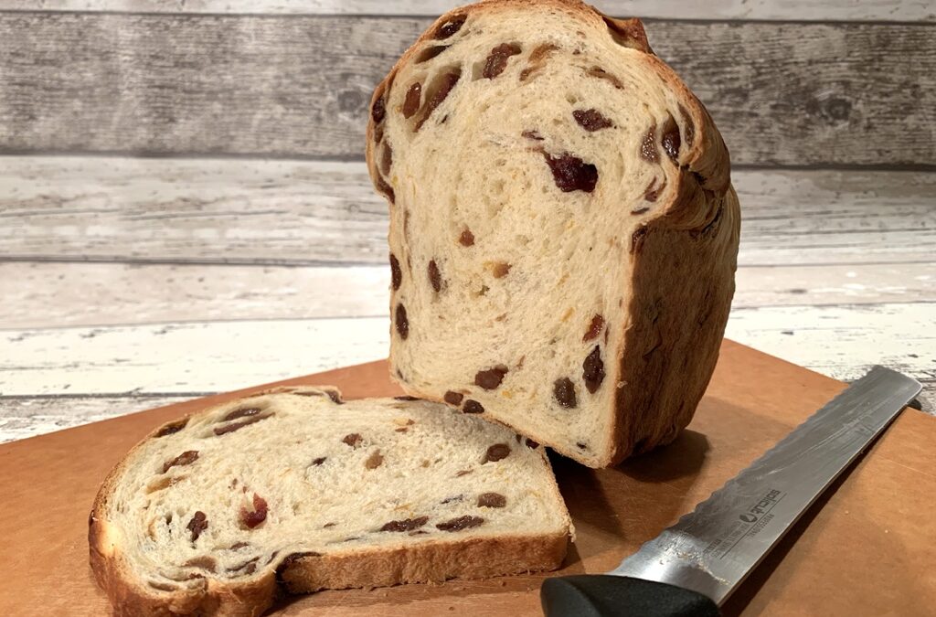 Rozijnen-krentenbrood van Levine