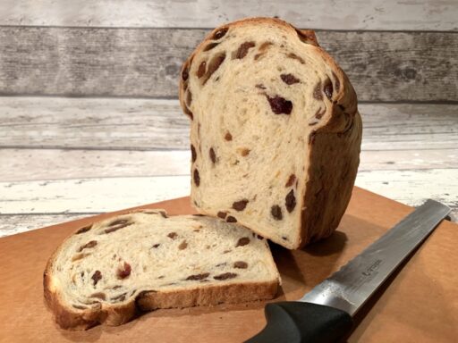 Rozijnen-krentenbrood