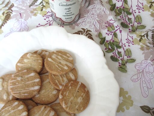 Kardemomkoekjes met sinaasappelglazuur