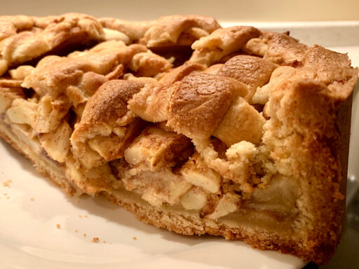 Ouderwets lekkere appeltaart met amandelspijs